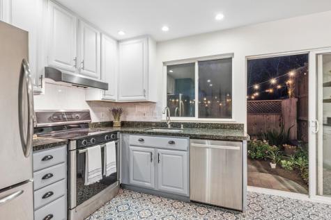 3 Aries Lane Novato CA 94947