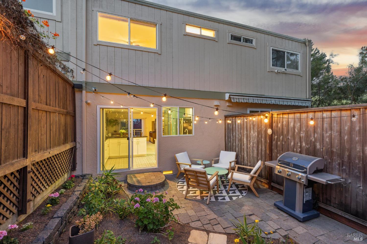 3 Aries Lane Novato CA 94947