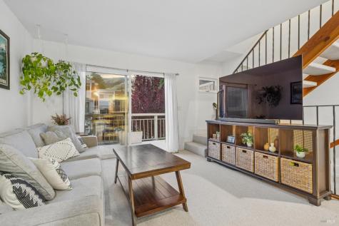 3 Aries Lane Novato CA 94947