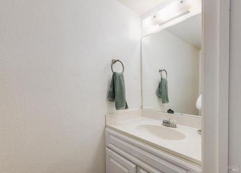 668 Racquet Club Drive Rohnert Park CA 94928