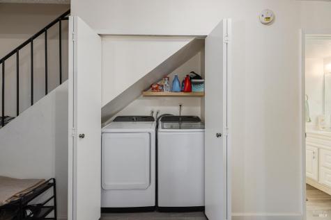 668 Racquet Club Drive Rohnert Park CA 94928