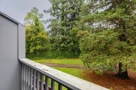 668 Racquet Club Drive Rohnert Park CA 94928