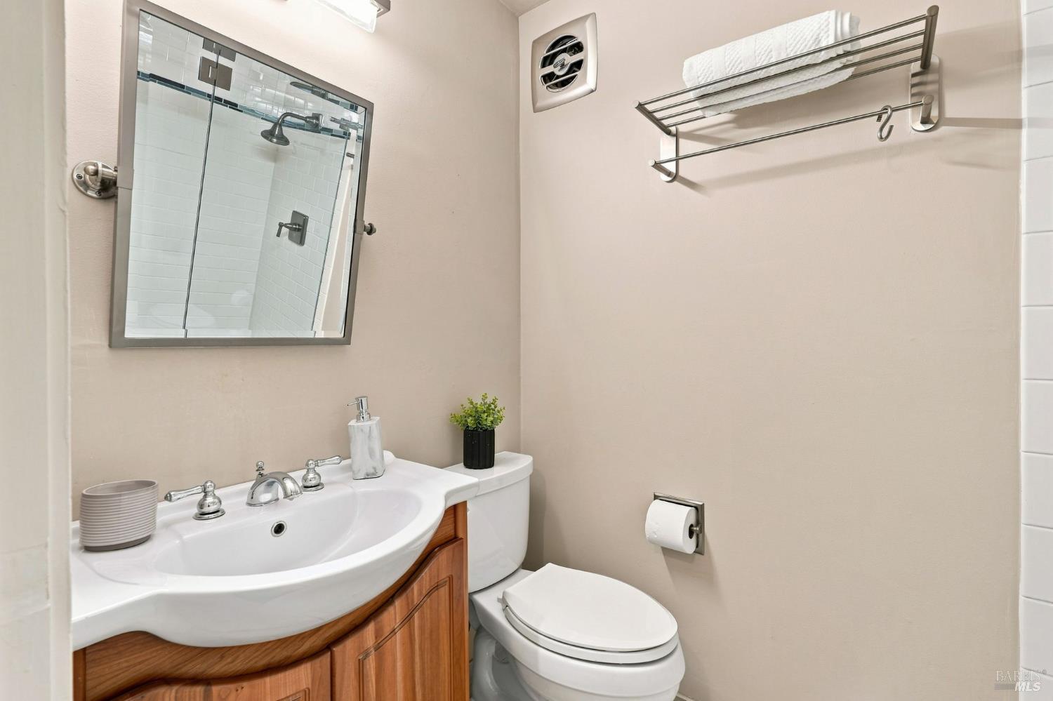 54 Surrey Lane San Rafael CA 94903