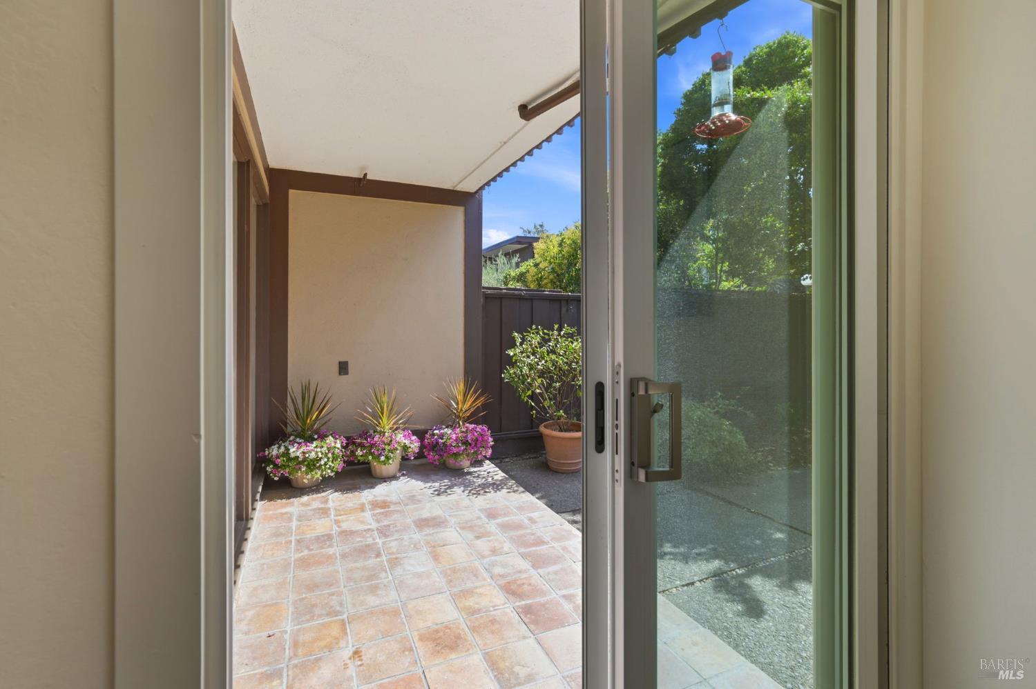 54 Surrey Lane San Rafael CA 94903