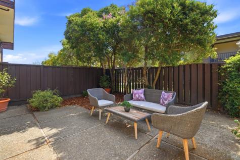 54 Surrey Lane San Rafael CA 94903
