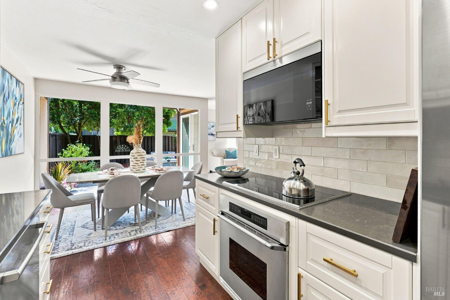 54 Surrey Lane San Rafael CA 94903