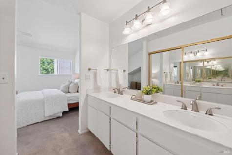 12 Elegant Tern Road Novato CA 94949