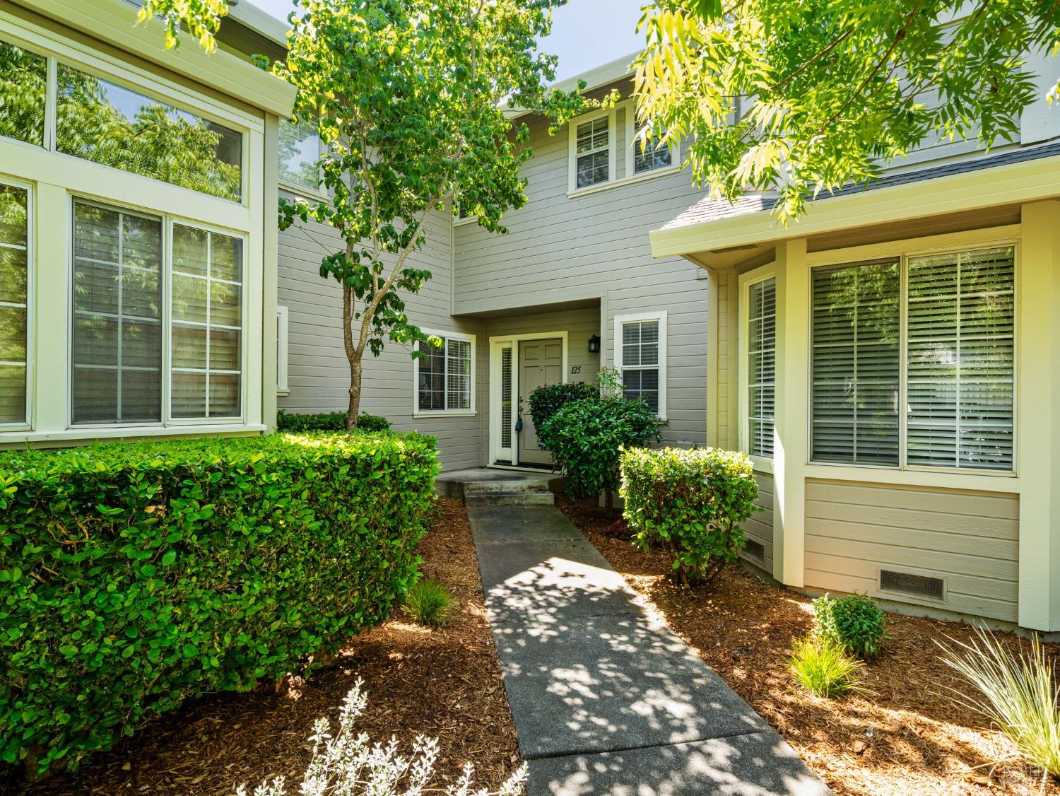 125 Valley Club Circle Napa CA 94558