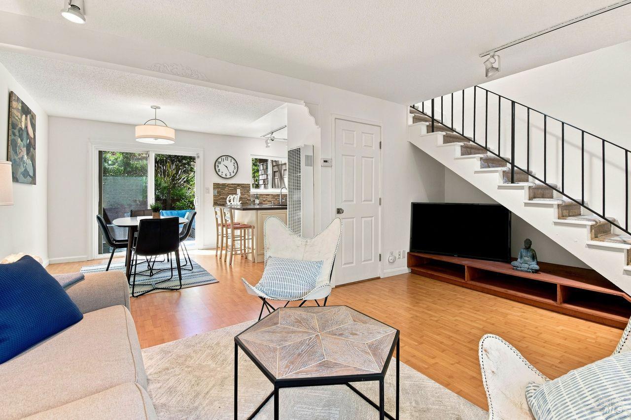 1411 Casa Buena Drive Corte Madera CA 94925