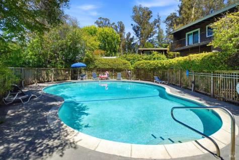 1411 Casa Buena Drive Corte Madera CA 94925