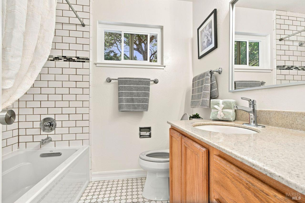 1411 Casa Buena Drive Corte Madera CA 94925