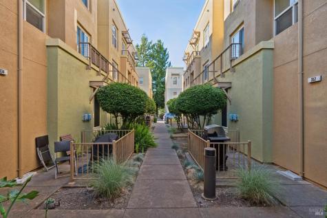 352 City Center Drive Rohnert Park CA 94928