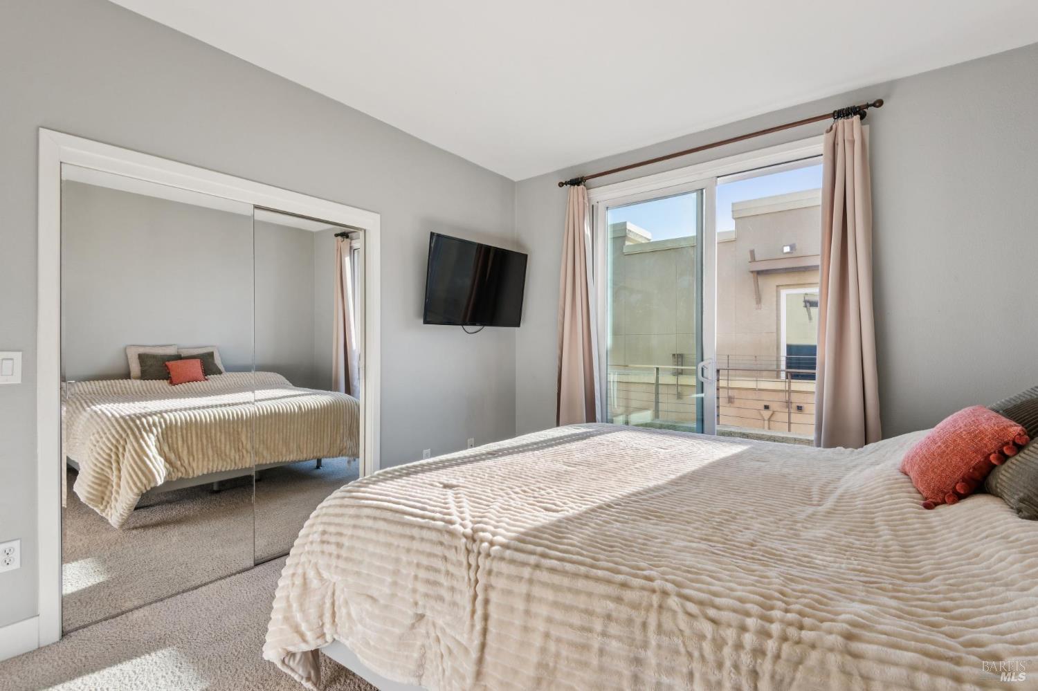 352 City Center Drive Rohnert Park CA 94928