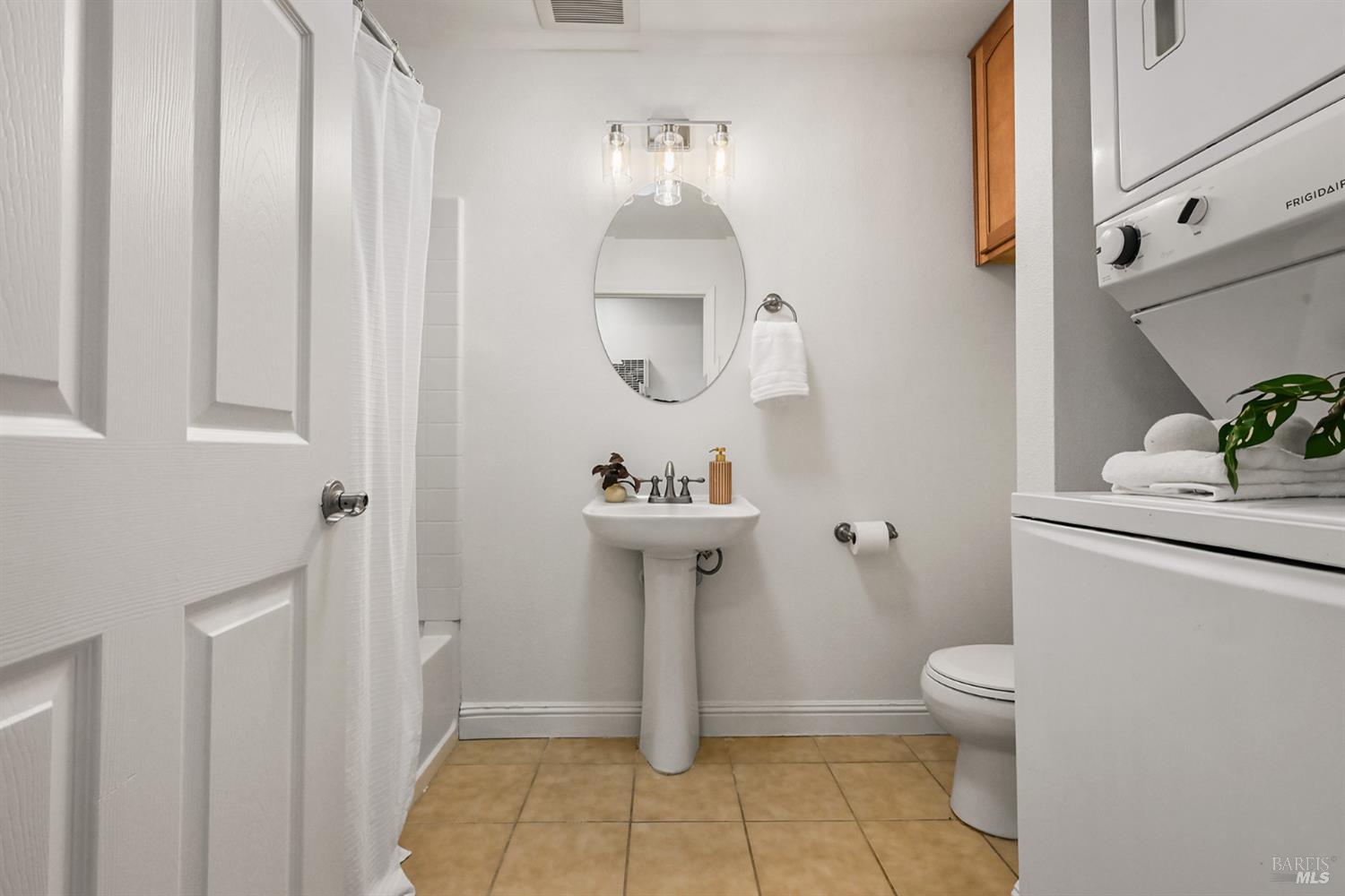 225 Burt Street Santa Rosa CA 95407