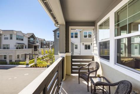 273 Gambrel Circle Santa Rosa CA 95403