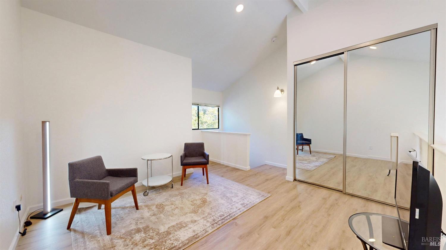 2402 Woodlake Drive Santa Rosa CA 95405