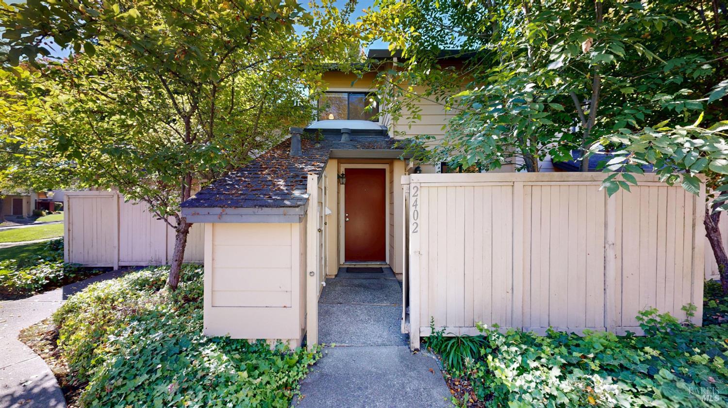 2402 Woodlake Drive Santa Rosa CA 95405