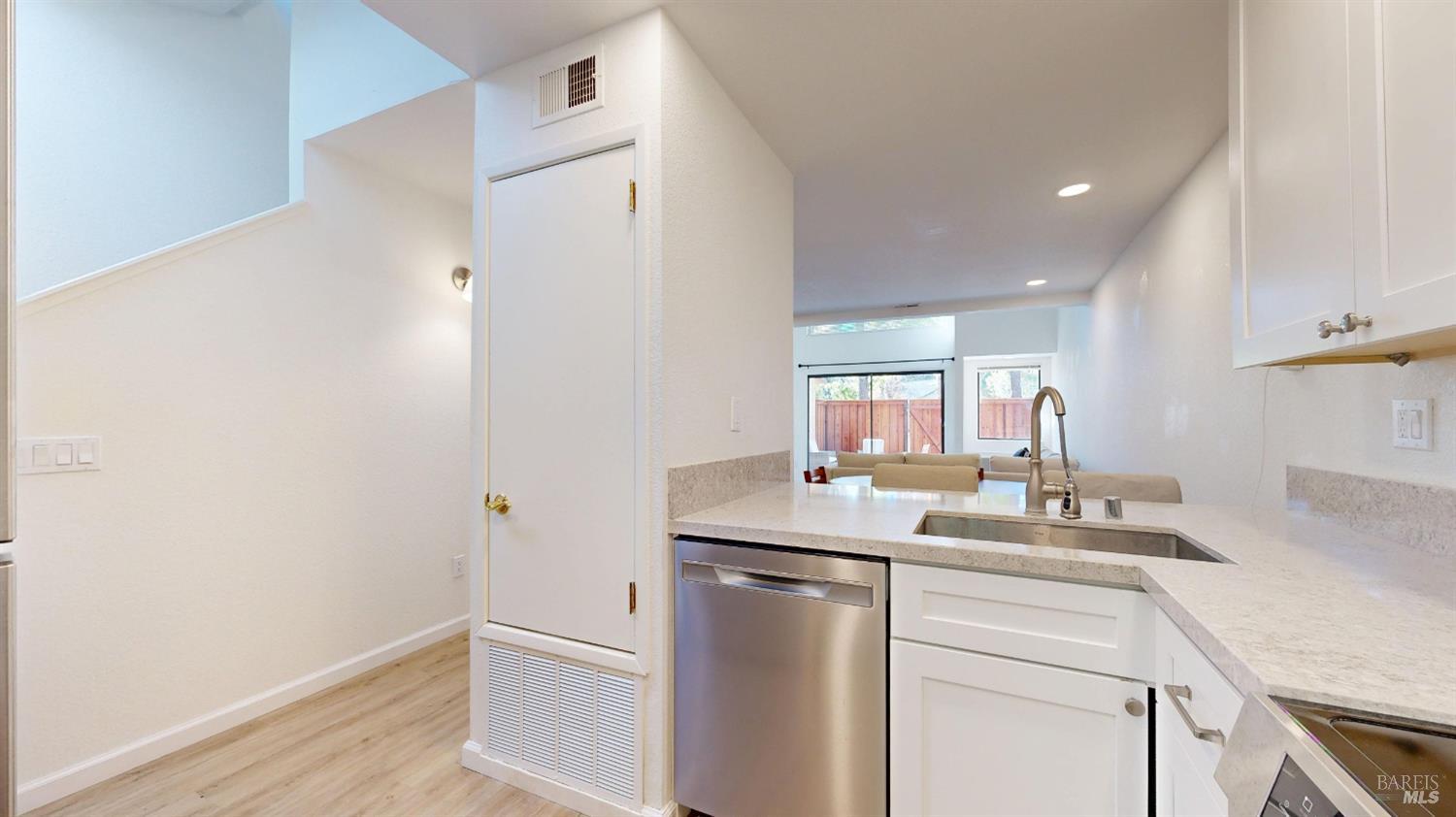 2402 Woodlake Drive Santa Rosa CA 95405