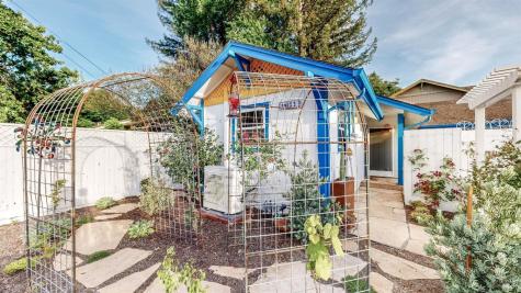 9011 Donald Street Graton CA 95444