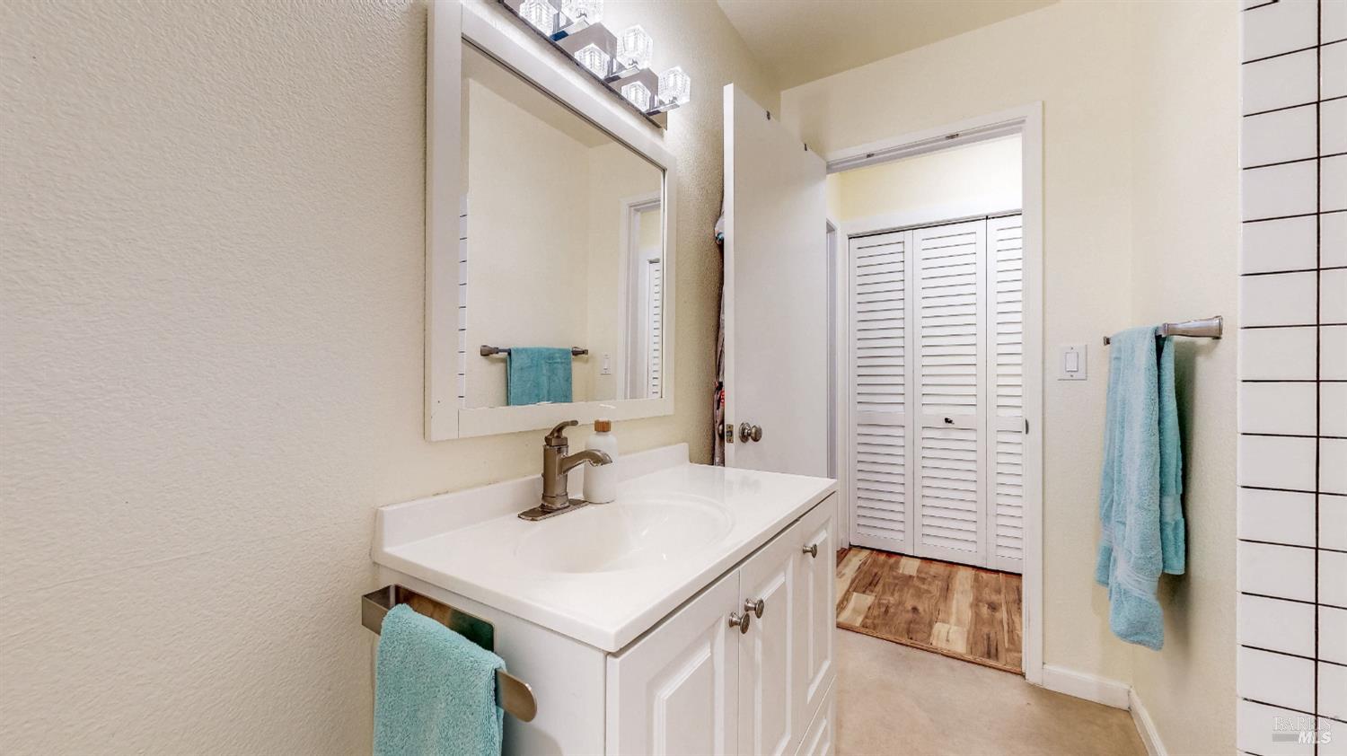 9011 Donald Street Graton CA 95444