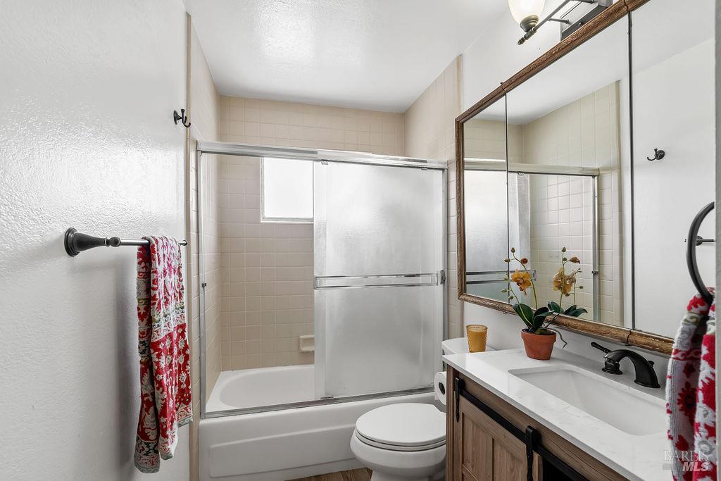34 Los Padres Circle Novato CA 94947