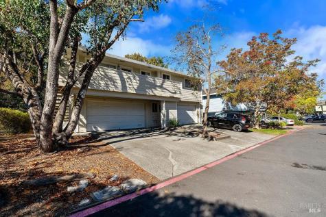 34 Los Padres Circle Novato CA 94947
