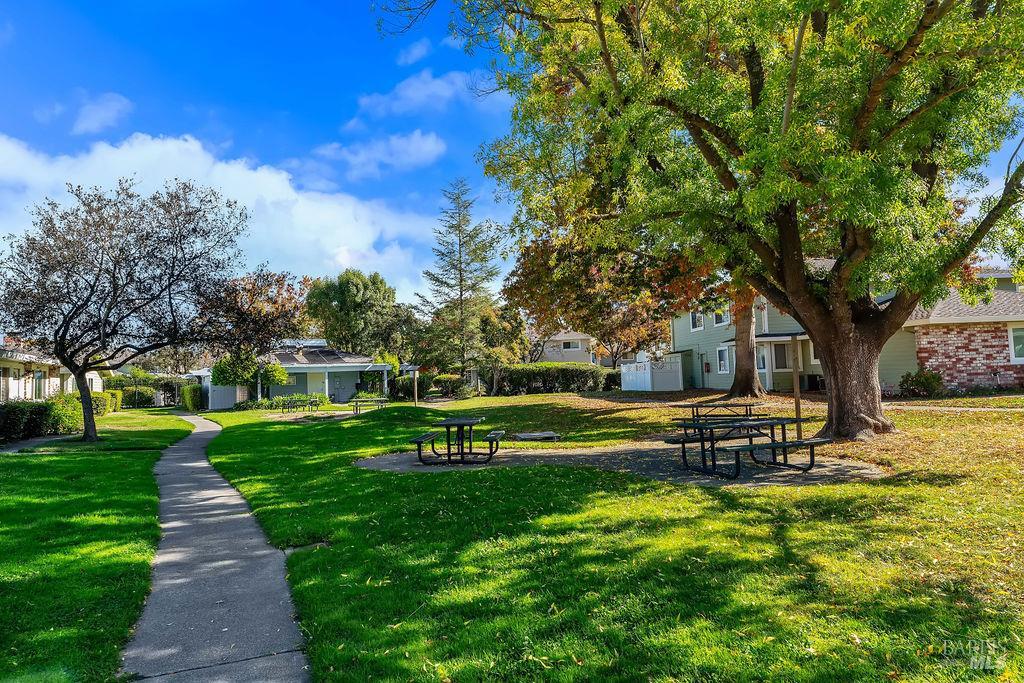 34 Los Padres Circle Novato CA 94947
