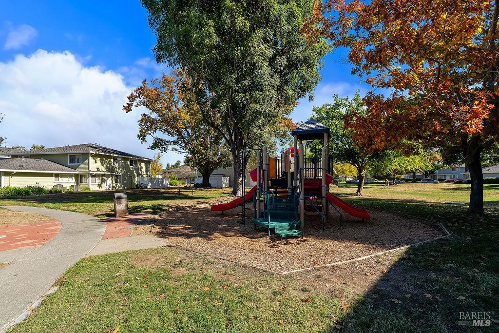34 Los Padres Circle Novato CA 94947