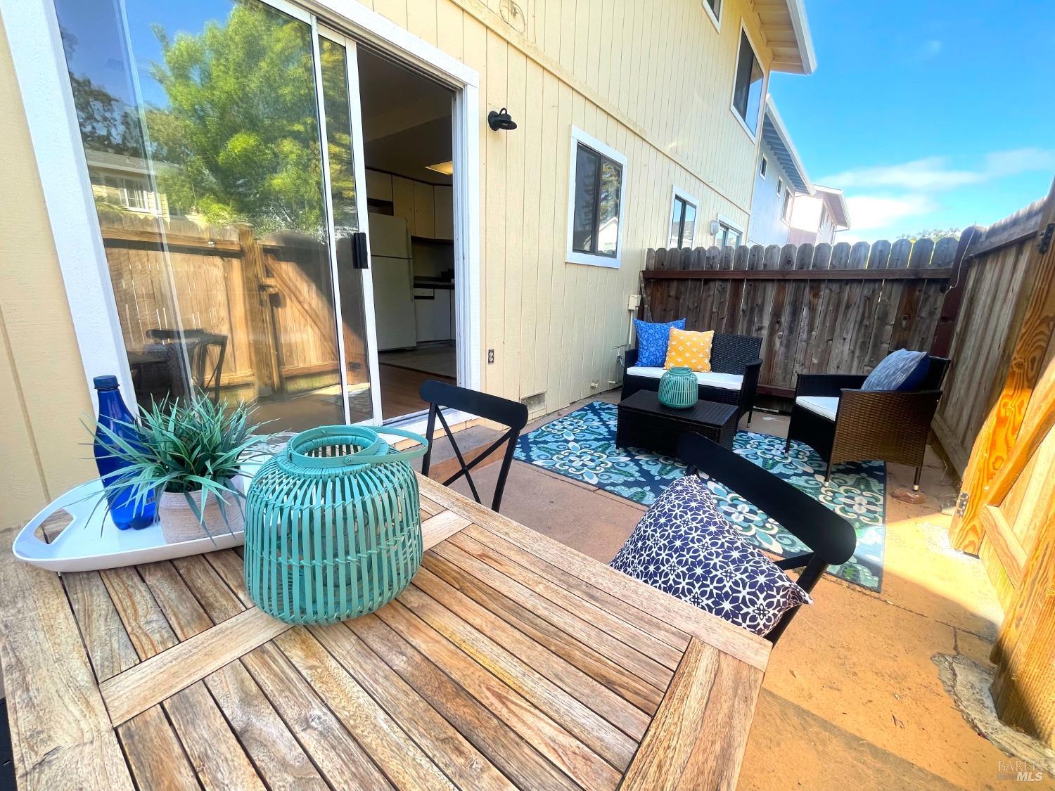 1422 N Oak Street Calistoga CA 94515