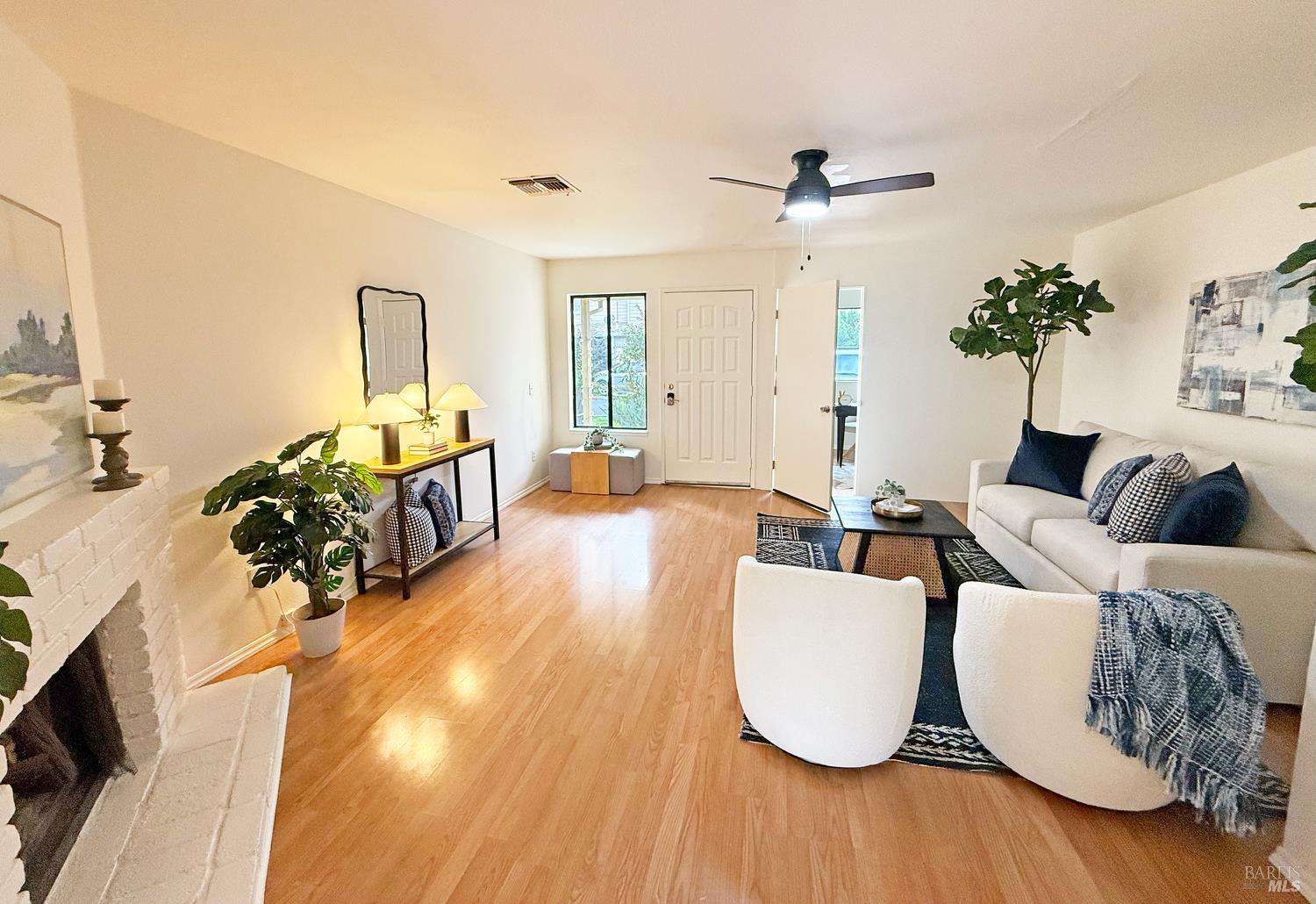 1422 N Oak Street Calistoga CA 94515
