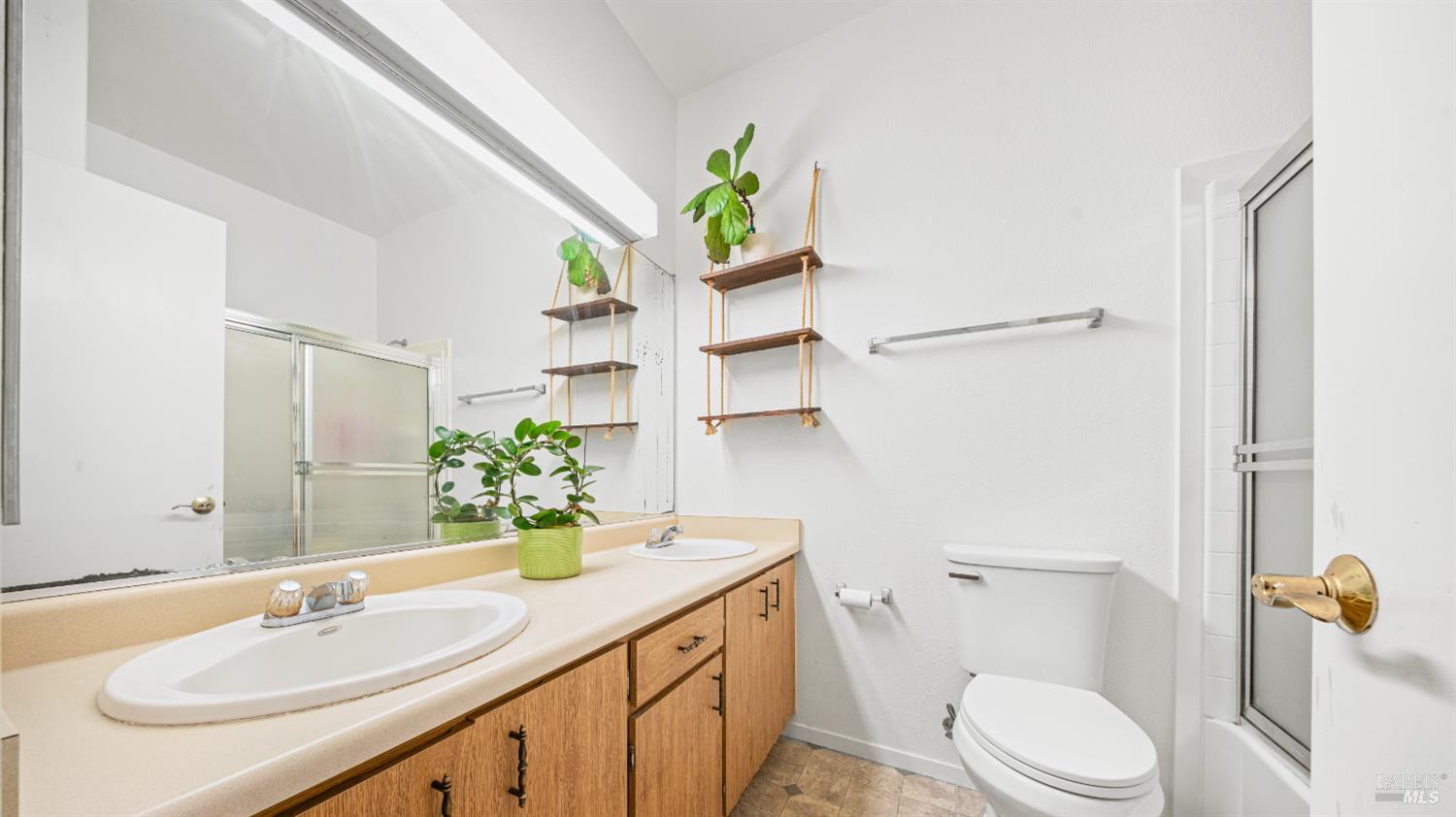 1532 Pinebrook Place Santa Rosa CA 95403