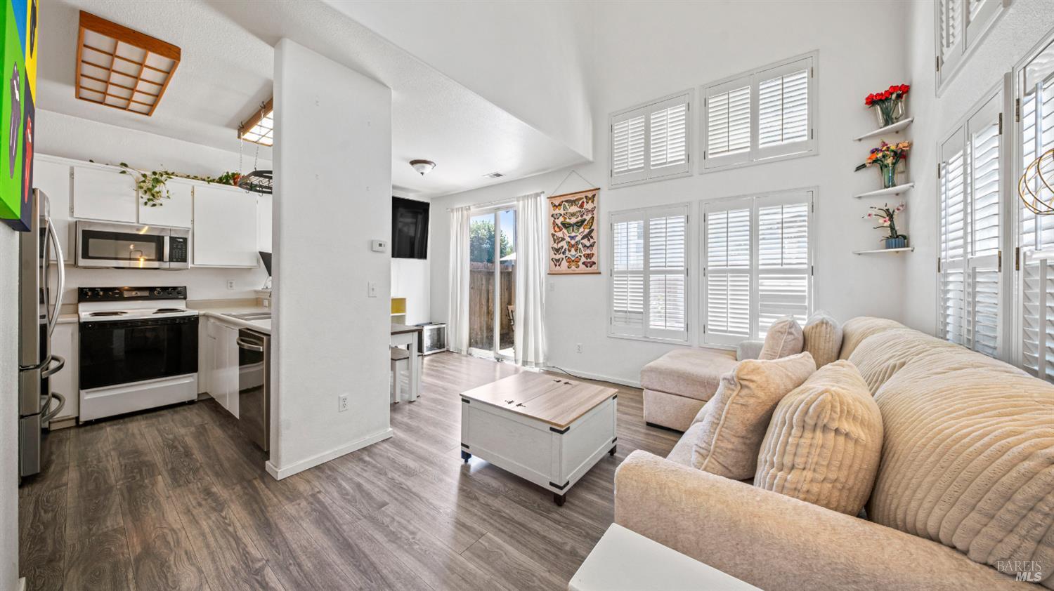 1532 Pinebrook Place Santa Rosa CA 95403