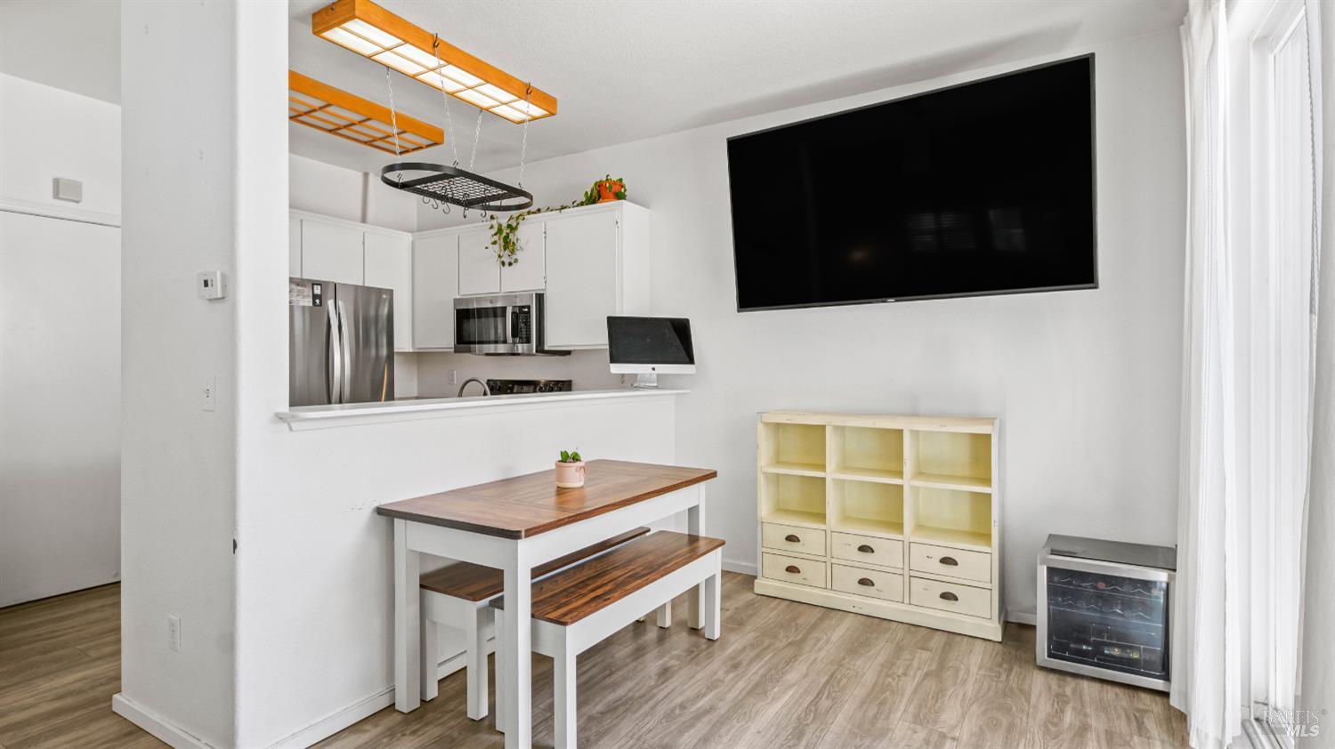 1532 Pinebrook Place Santa Rosa CA 95403