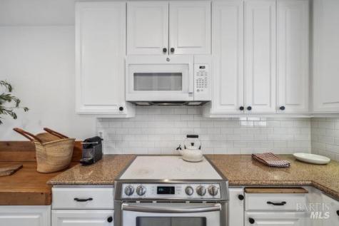 118 Eucalyptus Knoll Street Mill Valley CA 94941