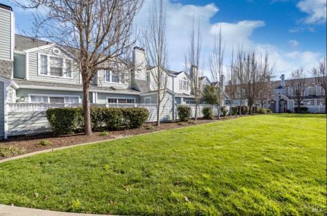 605 Laurel Grove Circle Santa Rosa CA 95407