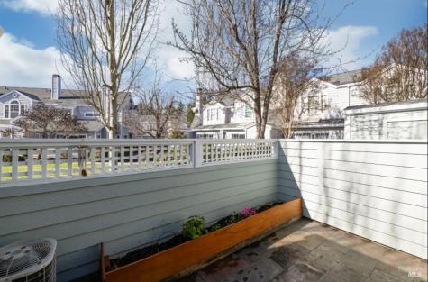 605 Laurel Grove Circle Santa Rosa CA 95407