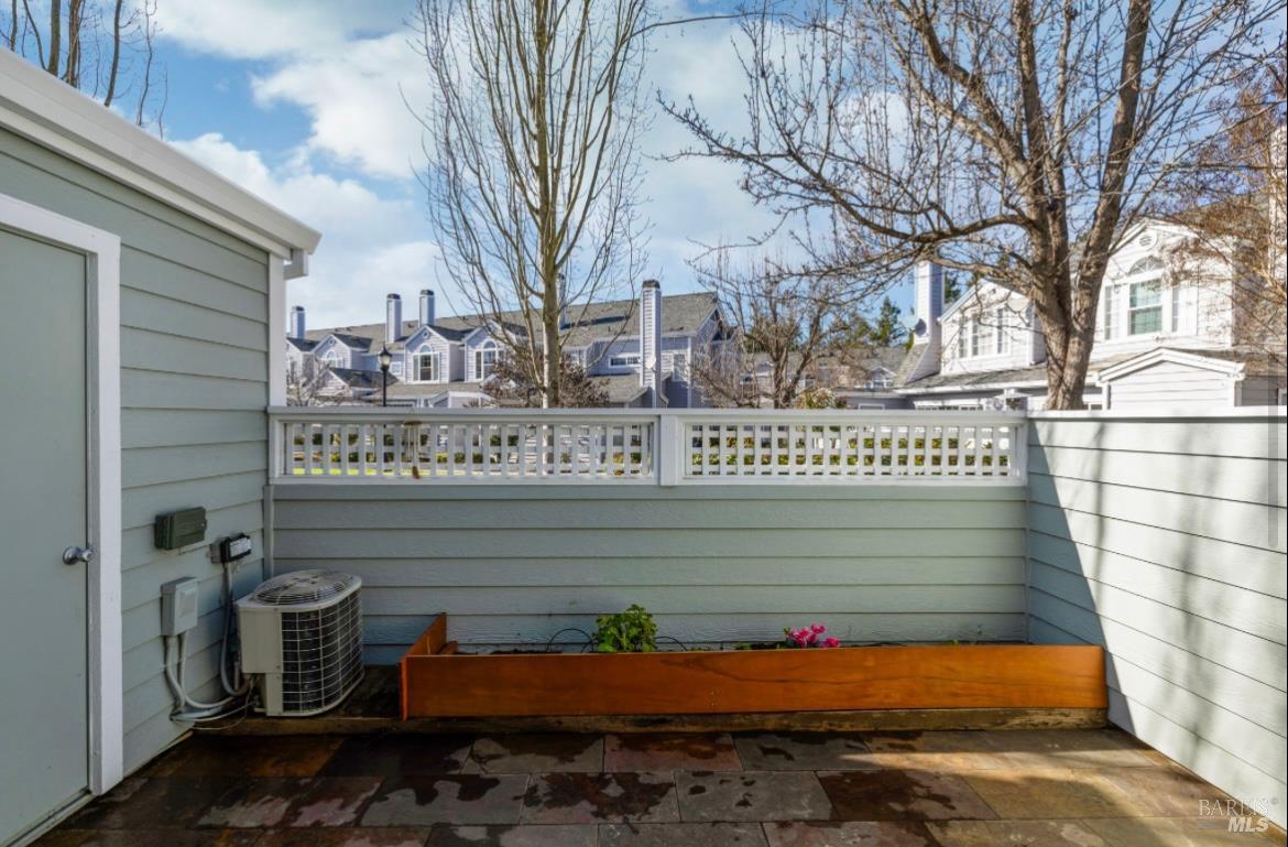 605 Laurel Grove Circle Santa Rosa CA 95407