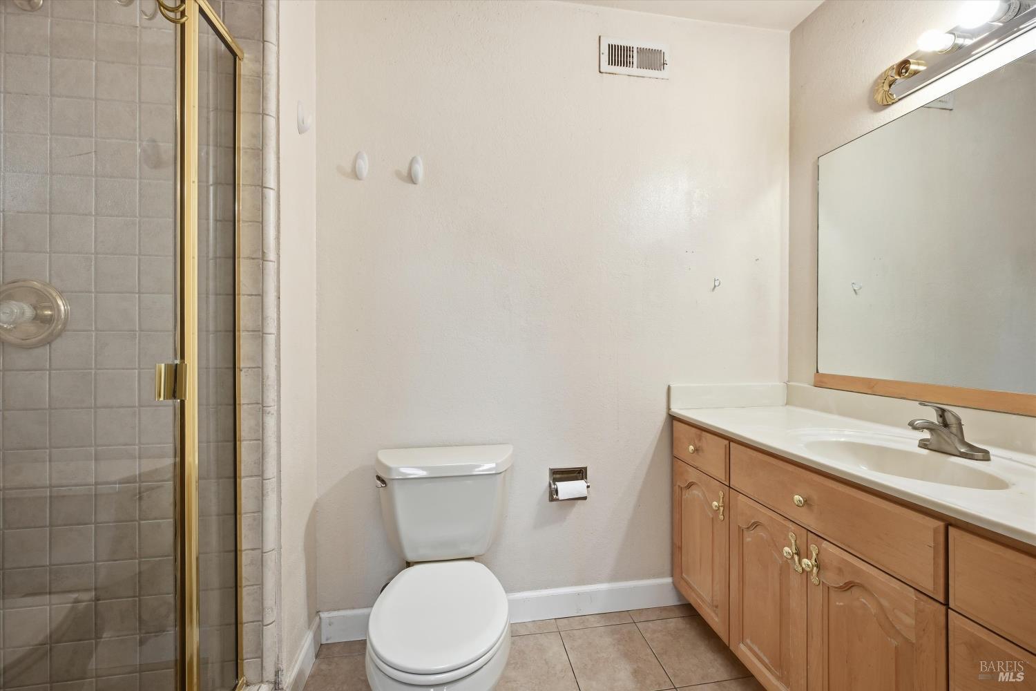1633 Montana Vista Street Lakeport CA 95453