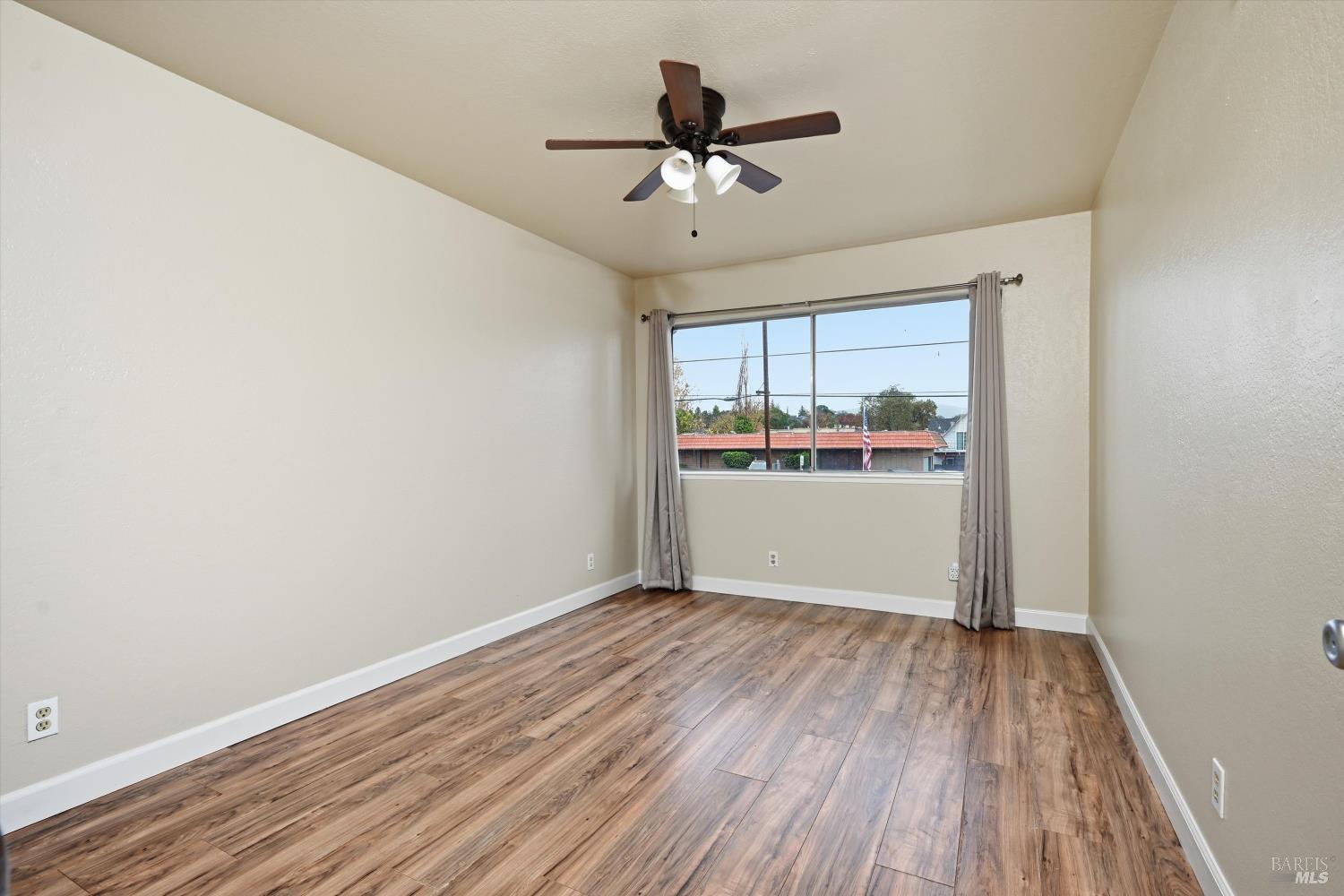 1633 Montana Vista Street Lakeport CA 95453