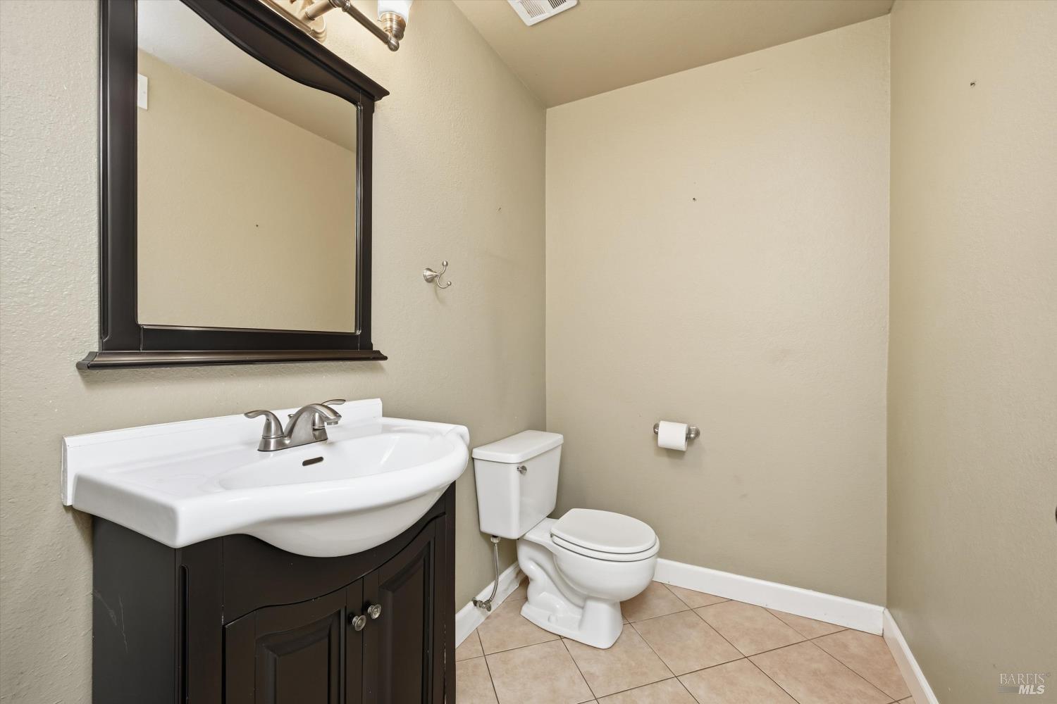 1633 Montana Vista Street Lakeport CA 95453