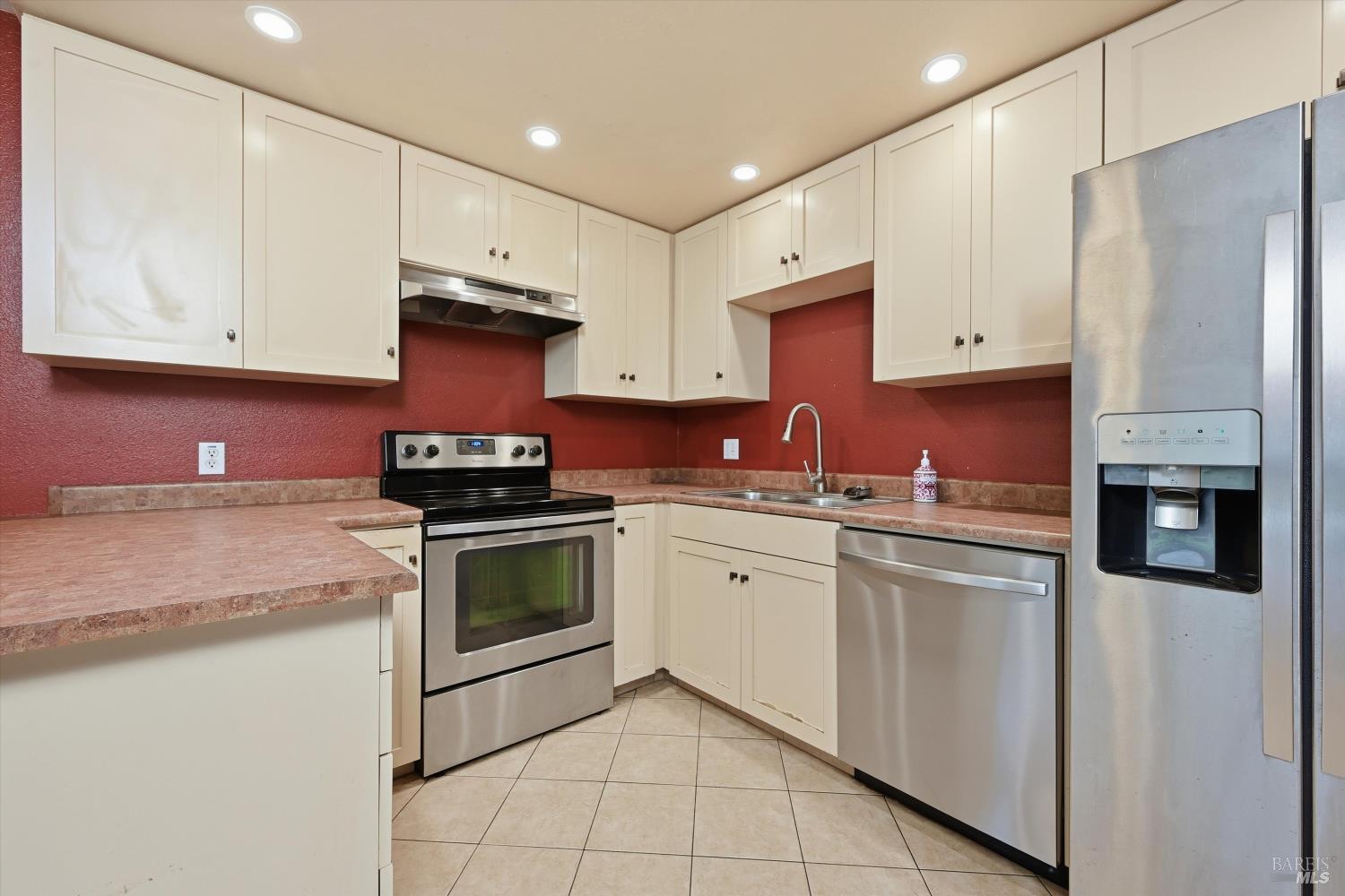1633 Montana Vista Street Lakeport CA 95453