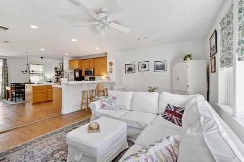 1049 Mcclelland Drive Windsor CA 95492