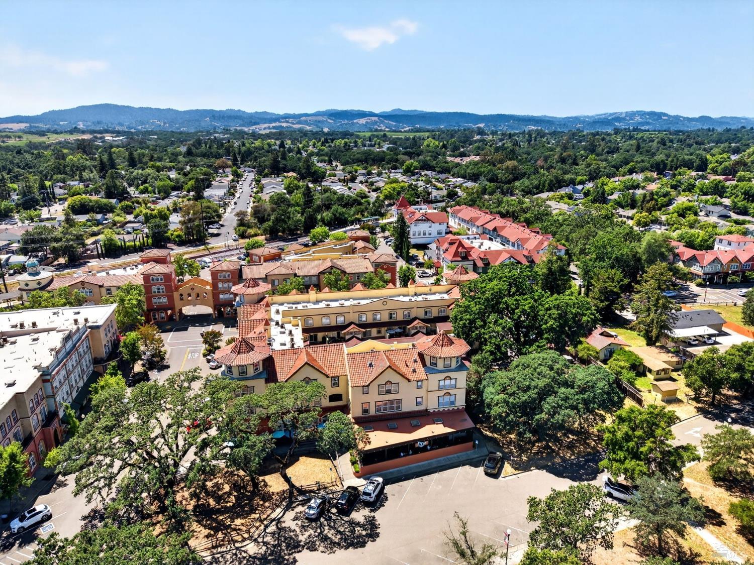 1049 Mcclelland Drive Windsor CA 95492