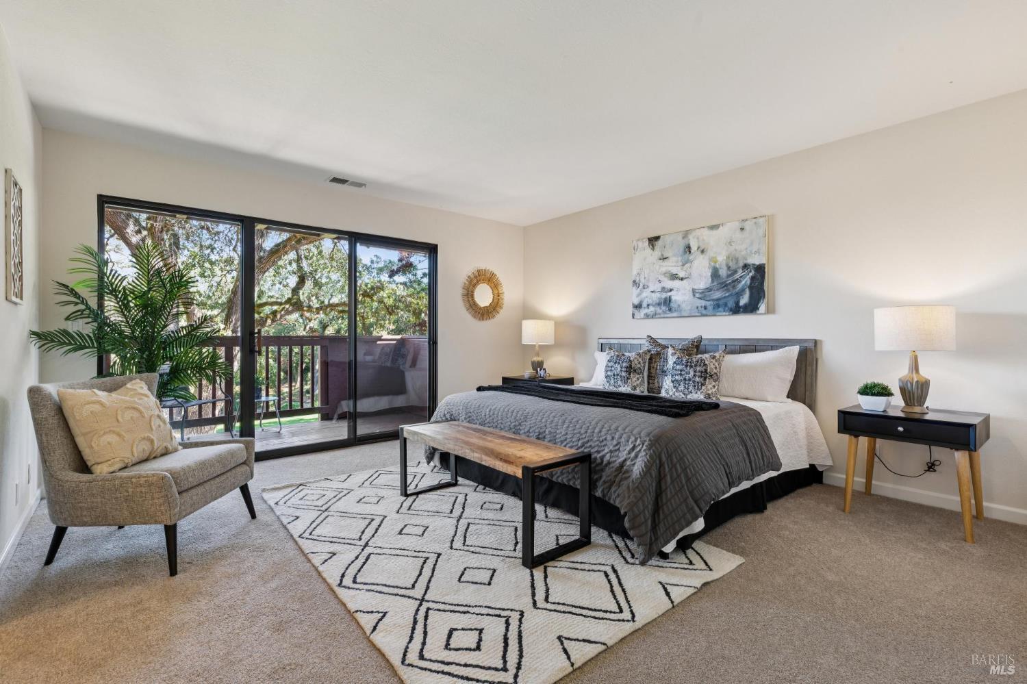1056 Susan Way Novato CA 94947