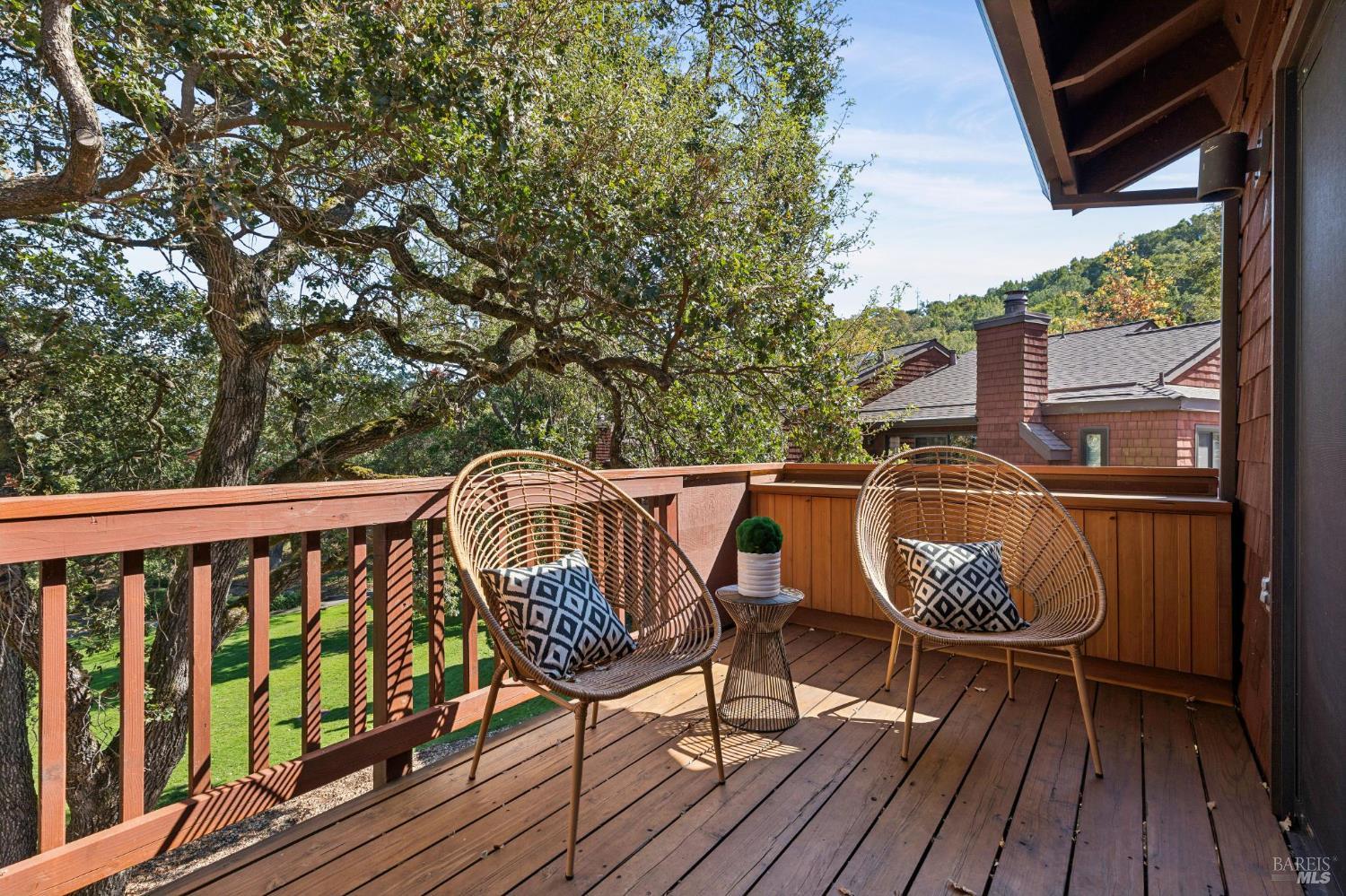1056 Susan Way Novato CA 94947