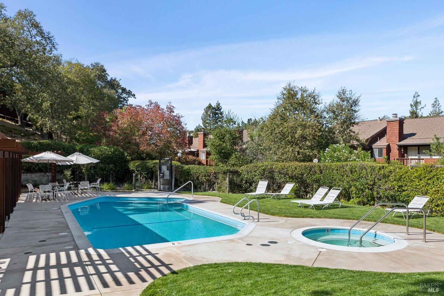 1056 Susan Way Novato CA 94947