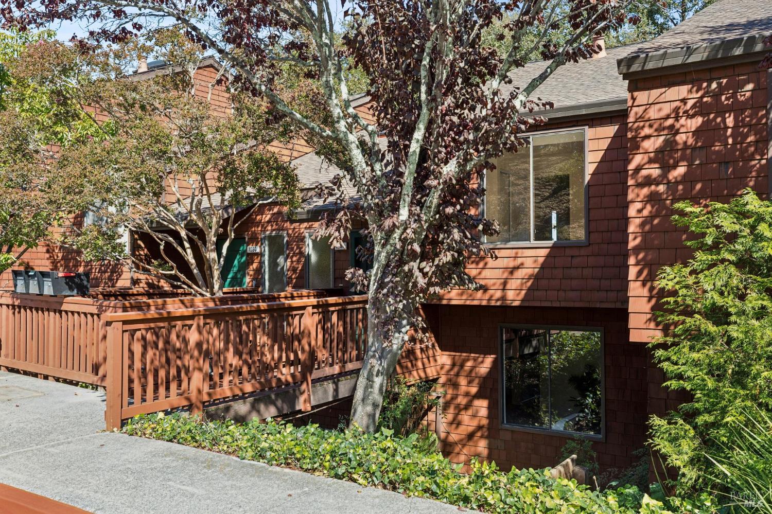 1056 Susan Way Novato CA 94947