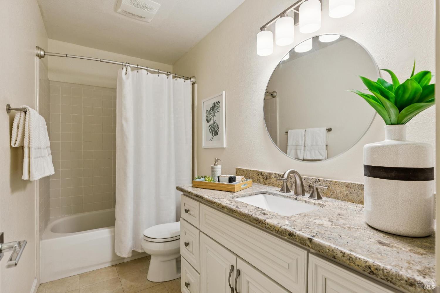 1056 Susan Way Novato CA 94947