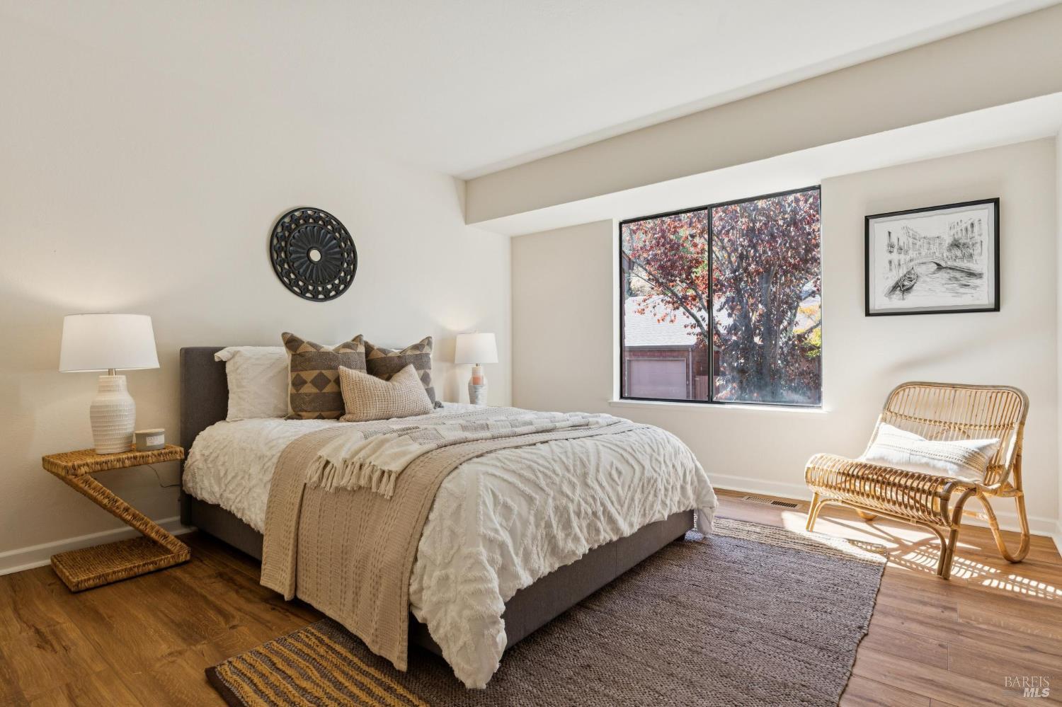 1056 Susan Way Novato CA 94947