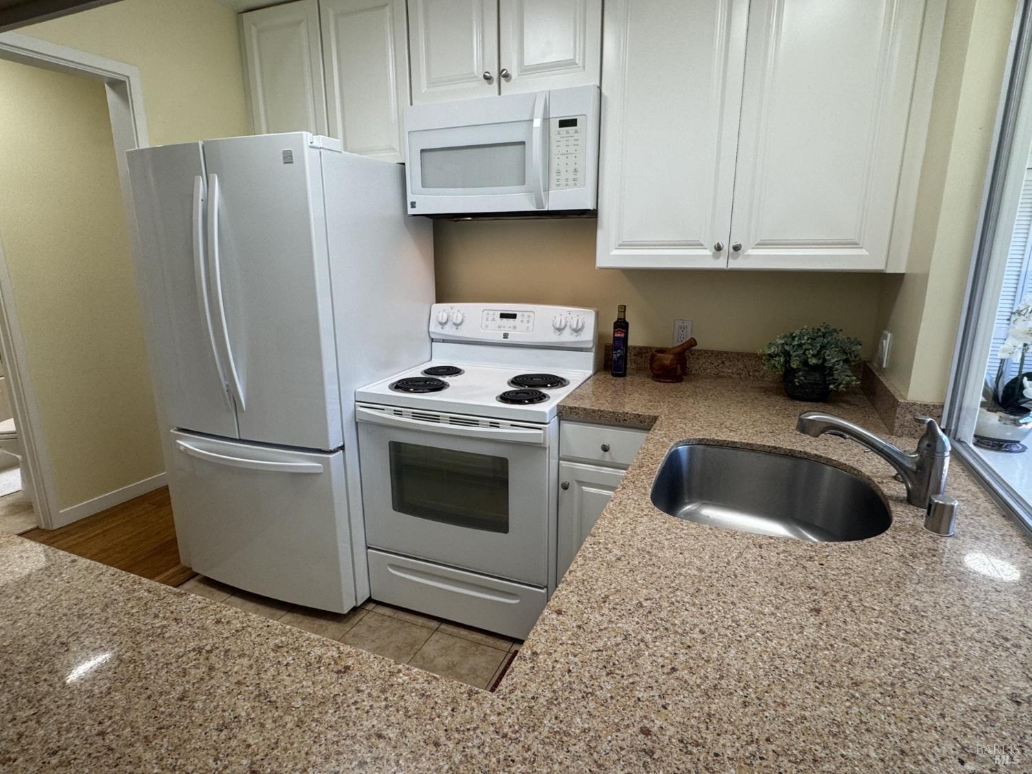 1004-B Los Gamos Road San Rafael CA 94903
